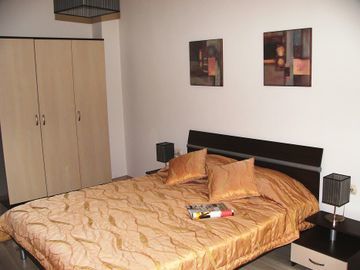 Vip Apartments - Lyuben Karavelov Street Sofia Bagian luar foto